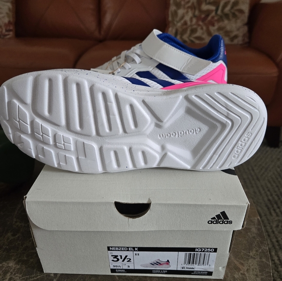 Adidas White and Blue Sneakers with Classic Stripes - Picture 4 of 5